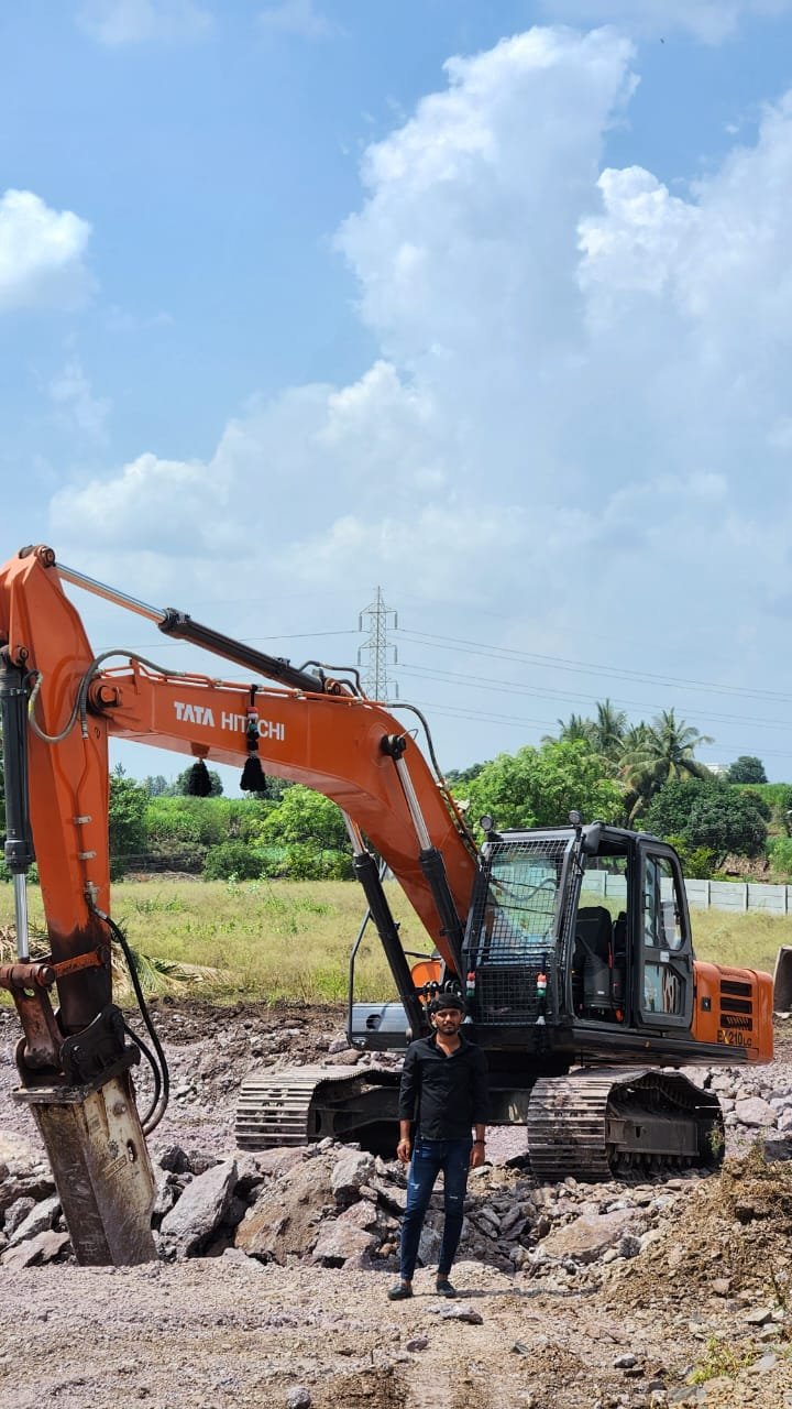 Business-funded heavy construction machine